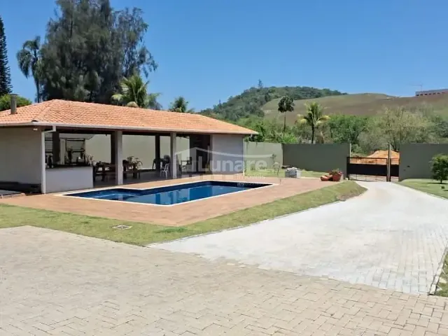 Chácara com 2040m² 4 quartos e 2 banheiros, à venda, no bairro Itaoca em Guararema