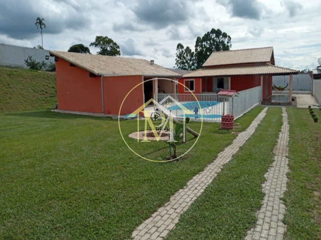 Chácara à venda com 3 quartos, 10m² - Foto 1
