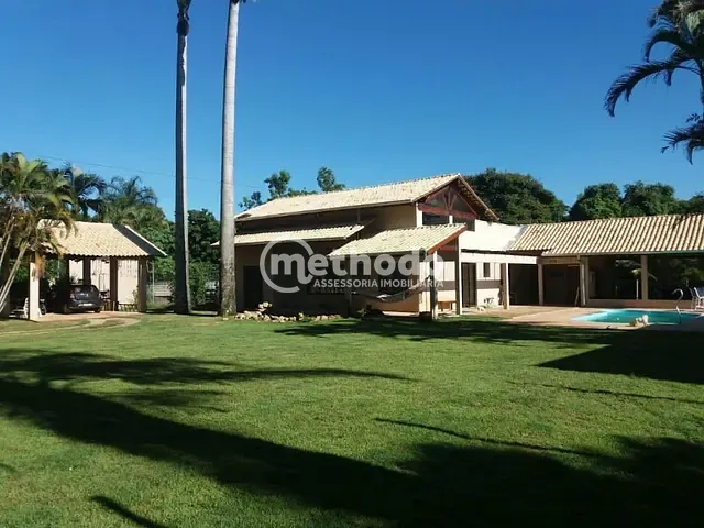 Chácara com 2600m² 3 quartos e 5 banheiros, à venda, no bairro Loteamento Chácaras Vale das Garças em Campinas