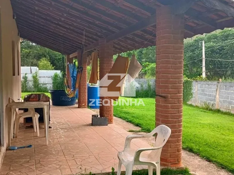 Chácara, 2 quartos, 1793 m² - Foto 1
