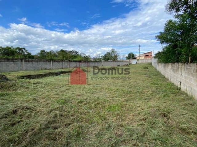 Chácara com 2250m², à venda, no bairro MASSAIN em Pindamonhangaba