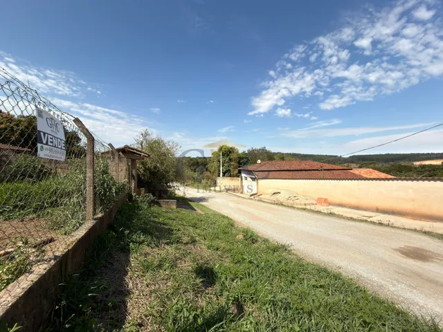 Terreno com 1300m², à venda, no bairro Portal de Pirapora em Salto de Pirapora