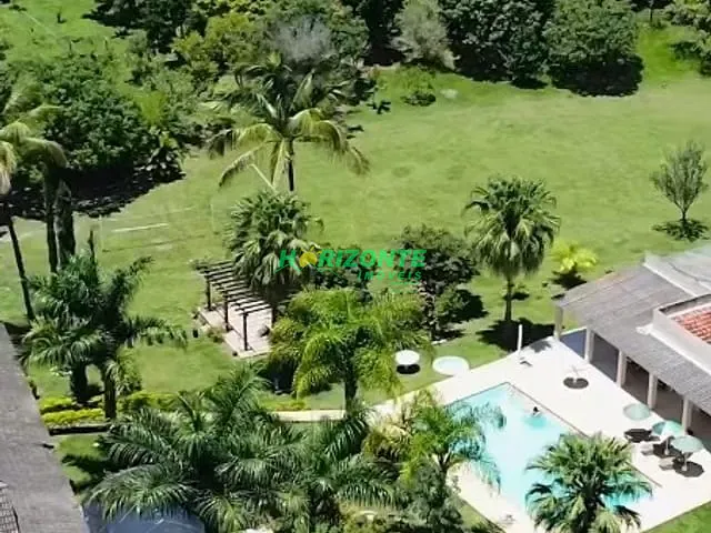 Chácara com 13000m² 8 quartos e 8 banheiros, à venda, no bairro Cachoeira em Santa Branca