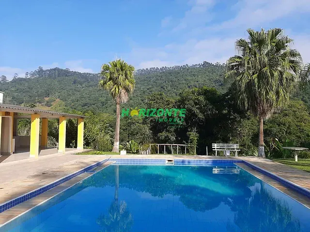 Chácara com 13000m² 8 quartos e 8 banheiros, à venda, no bairro Cachoeira em Santa Branca
