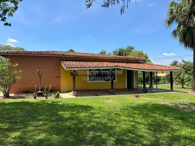 Chácara com 5556m² 4 quartos e 3 banheiros, à venda, no bairro Santo Antônio em Holambra
