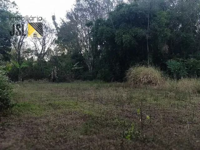 Chácara com 2700m², à venda, no bairro Jd. Guadalupe em Caçapava