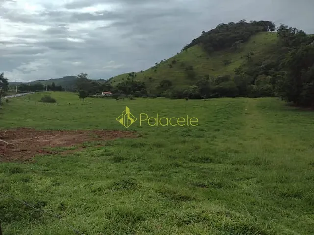 Chácara com 25150m², à venda, no bairro Registro em Taubaté