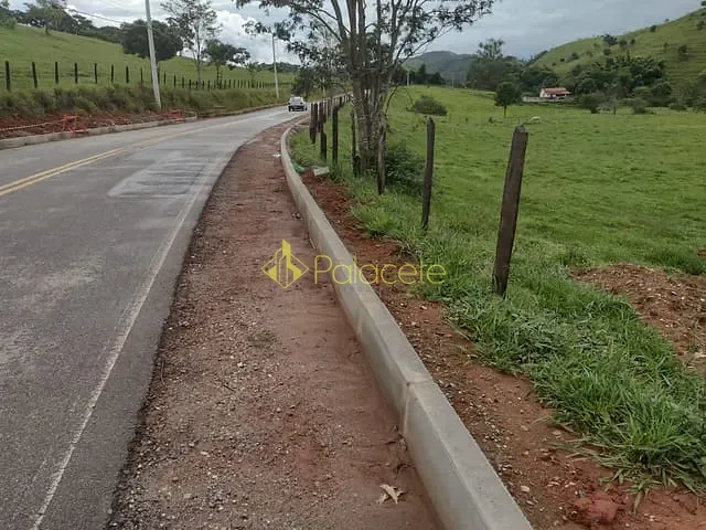 Chácara com 25150m², à venda, no bairro Registro em Taubaté