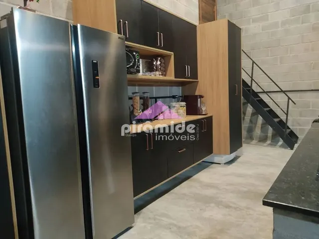 Chácara com 1000m² 6 quartos e 7 banheiros, à venda, no bairro Buquirinha em São José Dos Campos