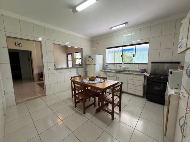 Chácara com 2275m² 3 quartos e 2 banheiros, à venda, no bairro Portal de Pirapora em Salto de Pirapora