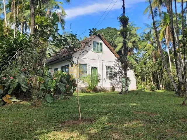 Chácara com 30600m² 3 quartos e 3 banheiros, à venda, no bairro Pirabeiraba (Pirabeiraba) em Joinville