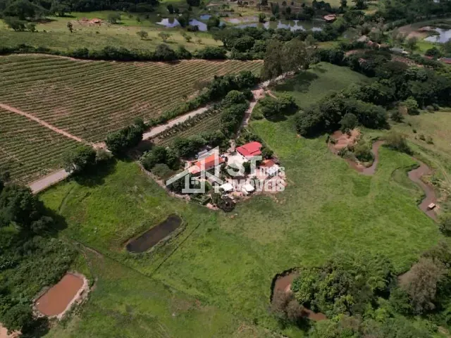 Chácara com 96800m² 3 quartos e 1 banheiro, à venda, no bairro Zona Rural em Andradas