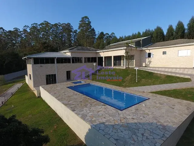 Chácara com 4000m² 5 quartos e 5 banheiros, à venda, no bairro Luiz Carlos em Guararema