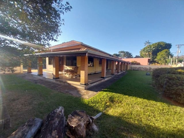 Chácara Encantadora á venda - Paz, Conforto e Natureza