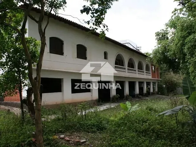 Chácara com 2000m² 4 quartos e 6 banheiros, à venda, no bairro Tres Montanhas em Osasco
