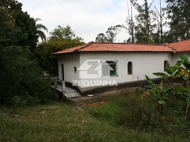 Chácara com 2000m² 4 quartos e 6 banheiros, à venda, no bairro Tres Montanhas em Osasco