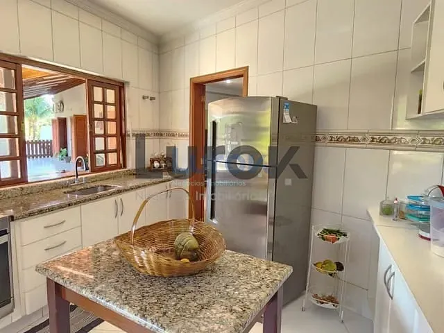 Chácara com 1560m² 3 quartos e 2 banheiros, à venda, no bairro Vale Verde em Valinhos