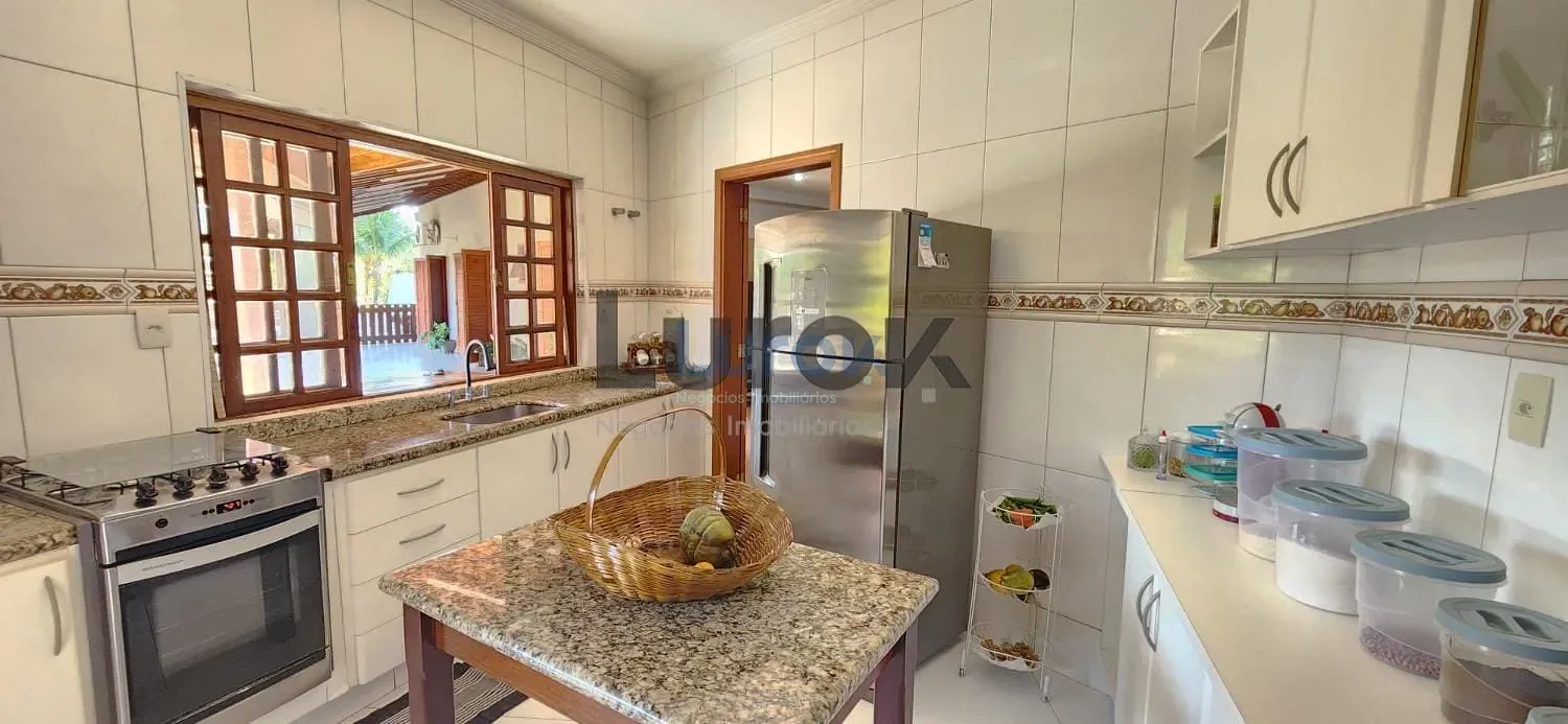 Chácara, 3 quartos, 1560 m² - Foto 4