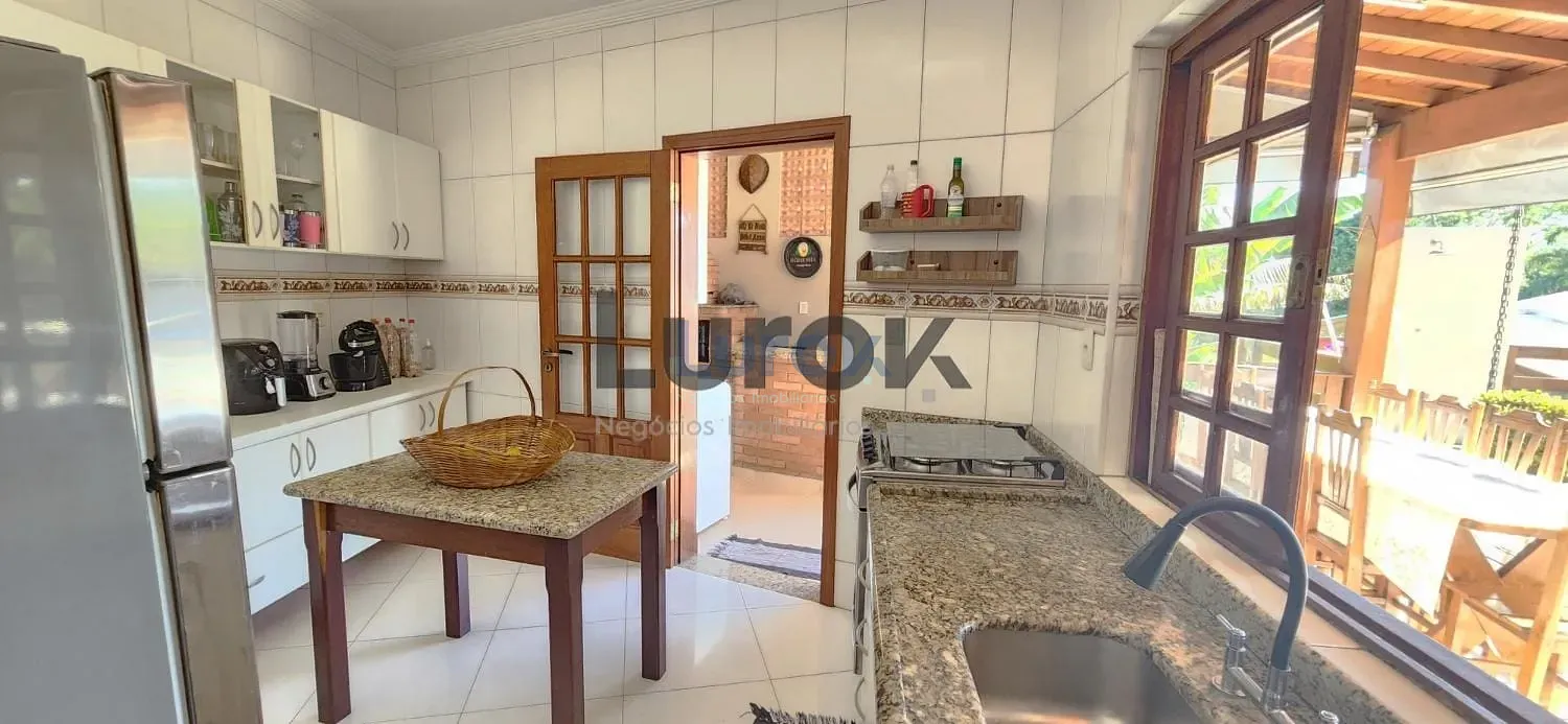 Chácara, 3 quartos, 1560 m² - Foto 5
