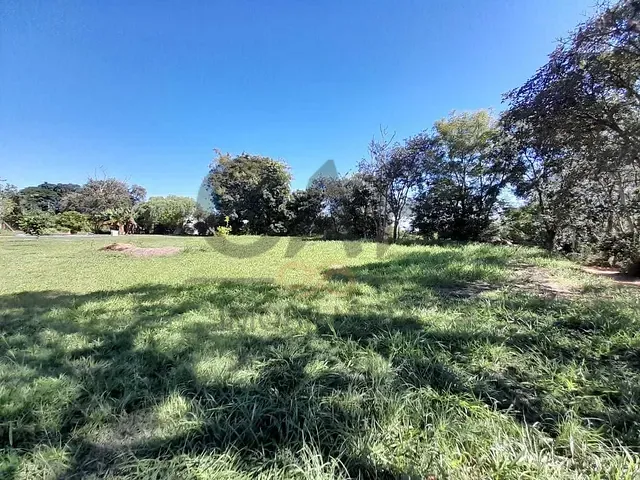 Chácara com 1150m², à venda, no bairro Pinhalzinho em Holambra