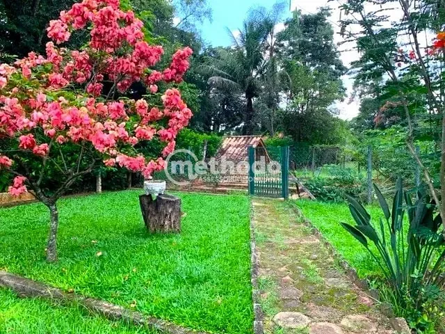 Chácara com 3600m² 4 quartos e 4 banheiros, à venda, no bairro Loteamento Chácaras Vale das Garças em Campinas