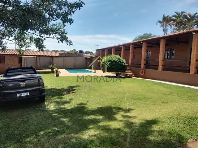 Chácara com 852m² 2 quartos e 1 banheiro, à venda, no bairro Santa Cruz em Guaxupé