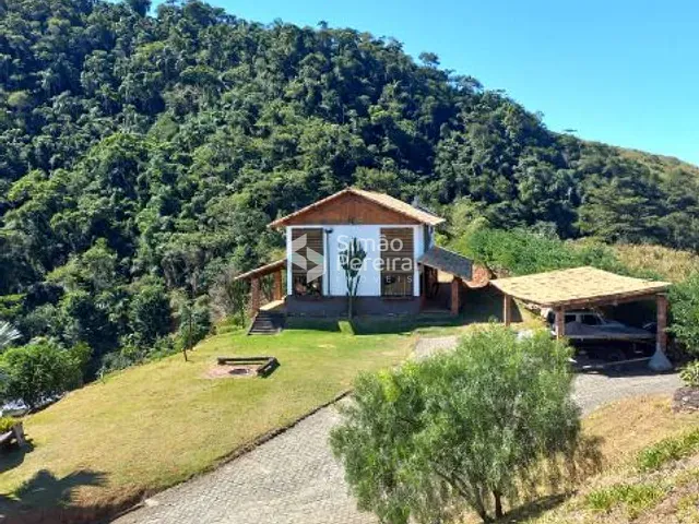 Chácara com 6800m² 3 quartos e 4 banheiros, à venda, no bairro Floresta em Juiz de Fora