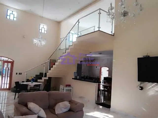 Chácara com 5025m² 4 quartos e 4 banheiros, à venda, no bairro Recreio Mantiqueira em Caçapava