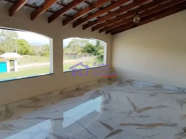 Chácara com 5025m² 4 quartos e 4 banheiros, à venda, no bairro Recreio Mantiqueira em Caçapava