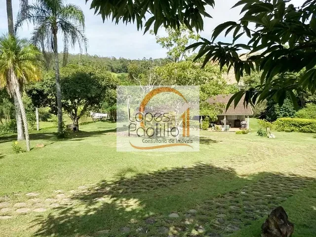 Chácara com 37752m² 5 quartos e 3 banheiros, à venda, no bairro Jardim Maracanã em Atibaia