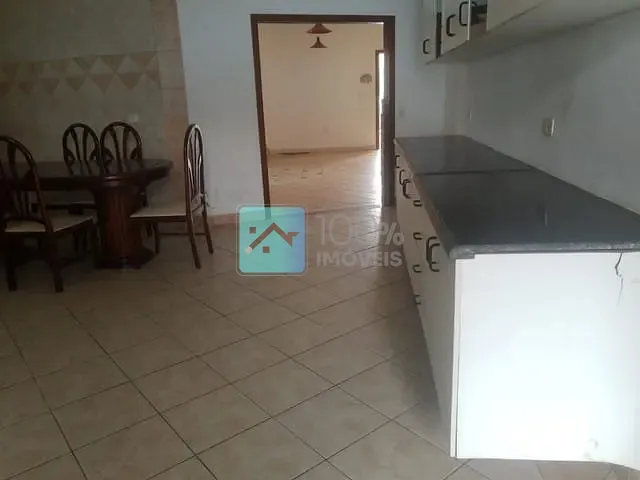 Chácara com 1390m² 3 quartos e 3 banheiros, à venda, no bairro Condomínio Villagio Fazendão em São José dos Campos