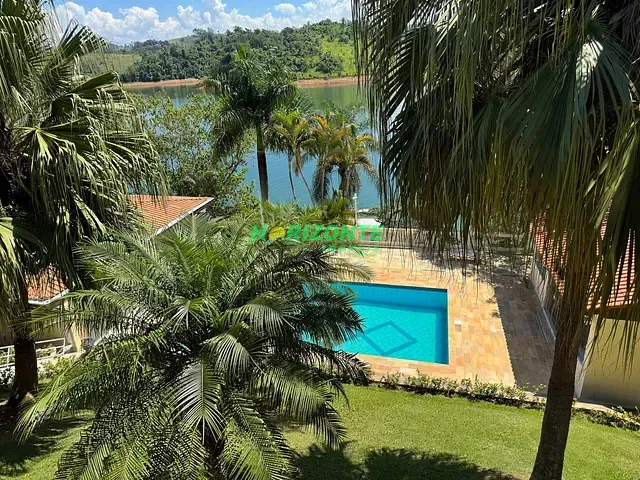 Chácara com 5000m² 4 quartos e 6 banheiros, à venda, no bairro Chácaras Condomínio Recanto Pássaros II em Jacareí