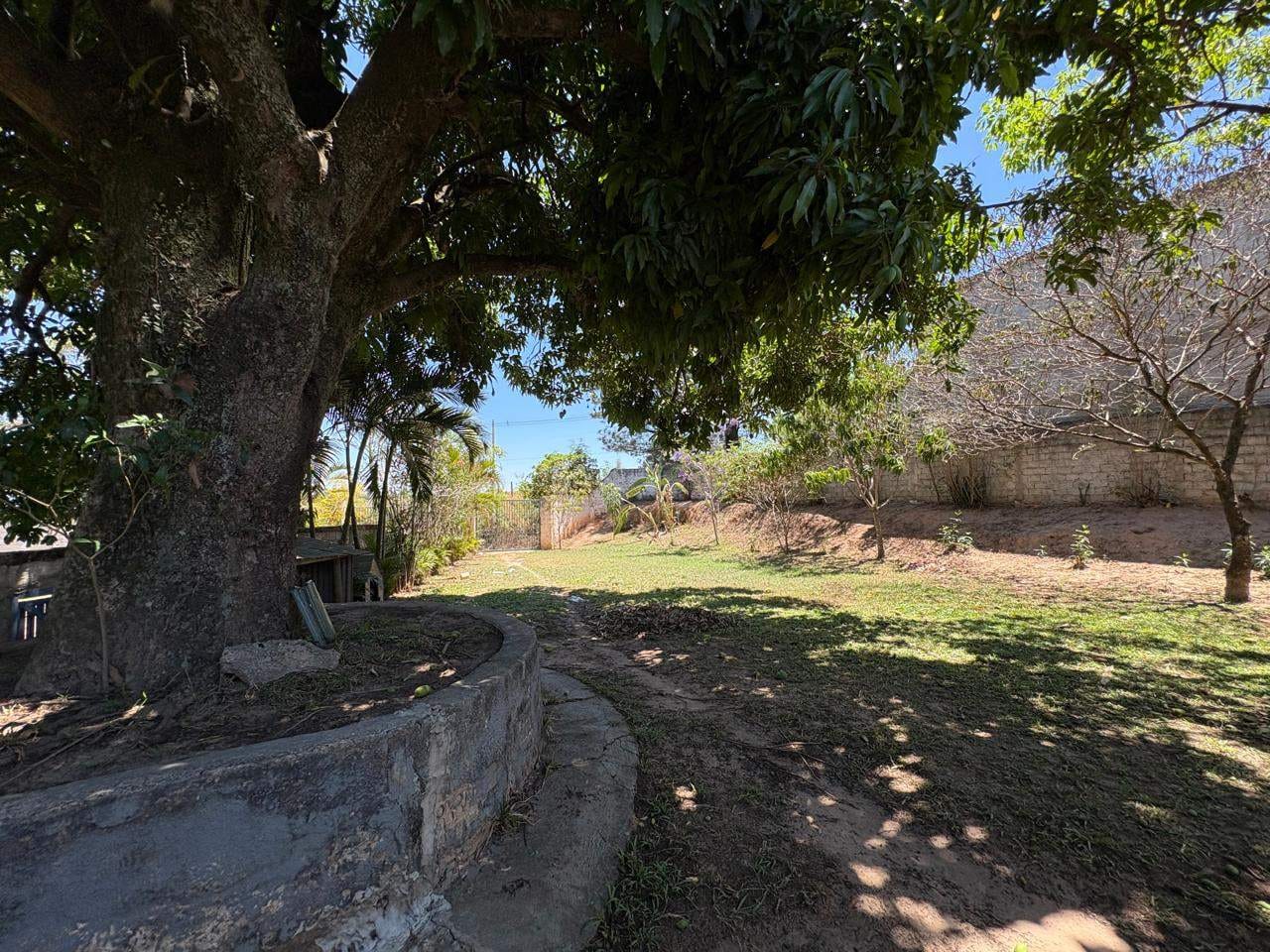 Chácara, 3 quartos, 1140 m² - Foto 2