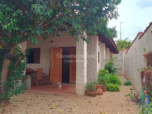 Chácara com 920m² 4 quartos e 2 banheiros, à venda, no bairro Núcleo Urbano Parque Ana Helena em Jaguariúna