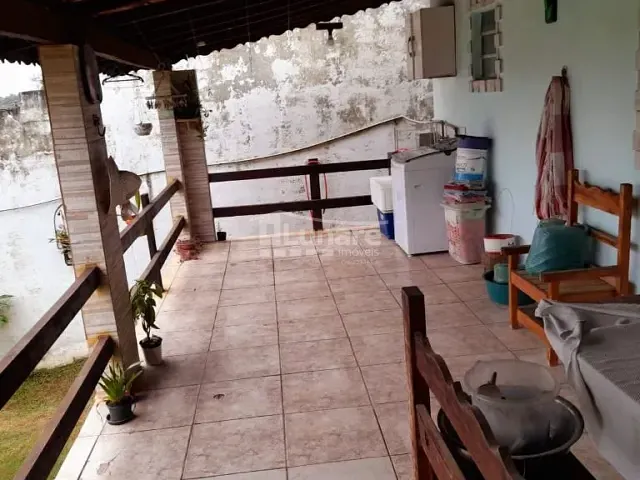 Chácara com 1000m² 3 quartos e 2 banheiros, à venda, no bairro Castellano em Biritiba Mirim