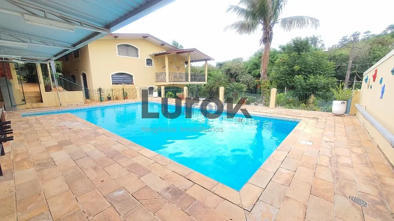 Chácara, 4 quartos, 733 m² - Foto 1