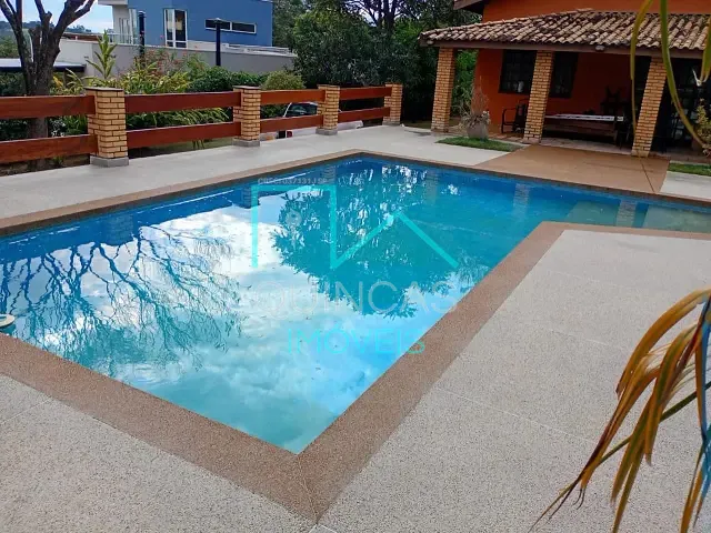 Chácara com 1449m² 3 quartos e 5 banheiros, à venda, no bairro Parque dos Cafezais II em Itupeva
