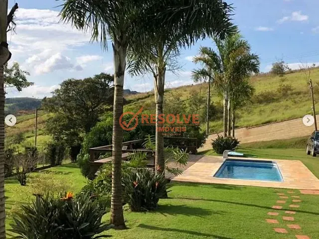 Chácara com 2000m² 3 quartos e 3 banheiros, à venda, no bairro CAPOEIRINHA em Guararema