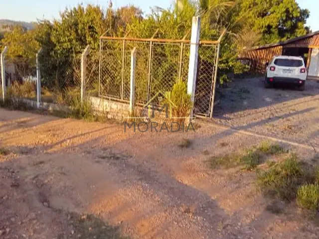 Chácara com 1028m² 2 quartos e 2 banheiros, à venda, no bairro Área Rural de Tapiratiba em Tapiratiba