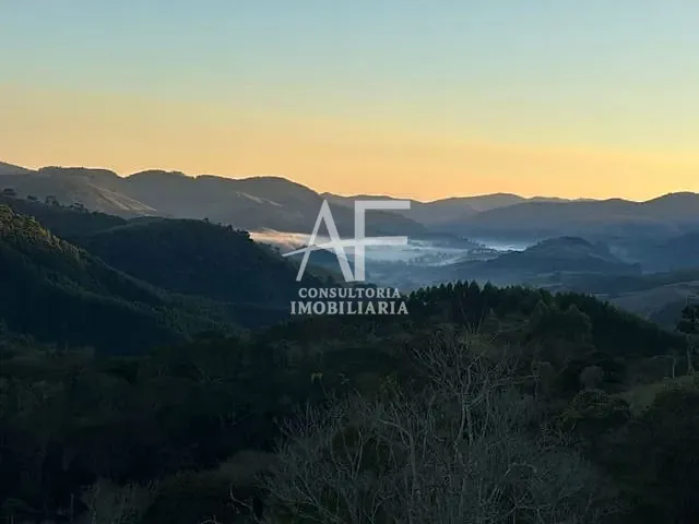 Chácara com 20000m², à venda, no bairro Centro em São Luiz do Paraitinga