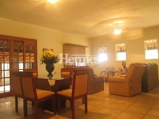 Chácara com 1000m² 3 quartos e 3 banheiros, à venda, no bairro Parque da Represa em Paulínia