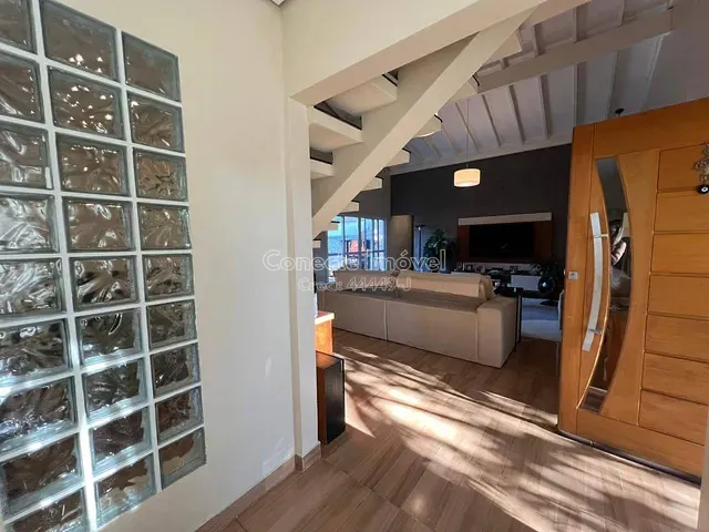 Chácara com 3117m² 5 quartos e 5 banheiros, à venda, no bairro Chácara Long Island em Jaguariúna