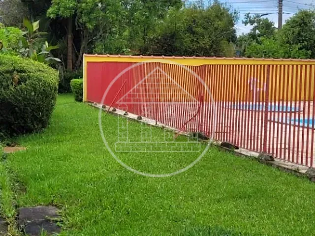 Chácara com 3000m² 3 quartos e 2 banheiros, à venda, no bairro Chácaras Granjinhas Regina Maria em Embu-Guaçu