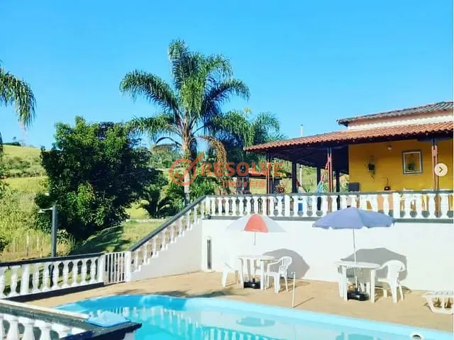 Chácara com 2000m² 3 quartos e 3 banheiros, à venda, no bairro Capoeirinha em Guararema