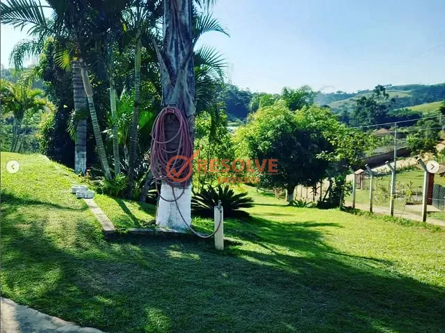 Chácara com 2000m² 3 quartos e 3 banheiros, à venda, no bairro Capoeirinha em Guararema