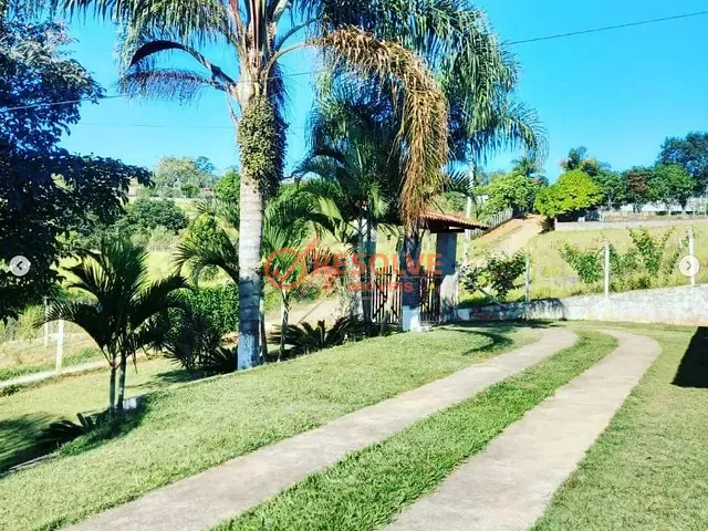 Chácara com 2000m² 3 quartos e 3 banheiros, à venda, no bairro Capoeirinha em Guararema