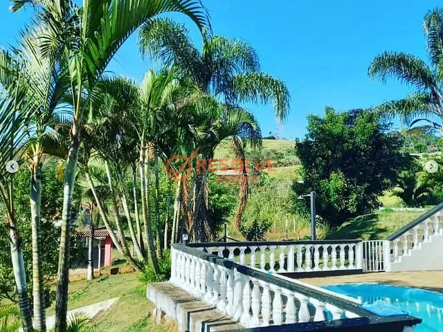 Chácara com 2000m² 3 quartos e 3 banheiros, à venda, no bairro Capoeirinha em Guararema