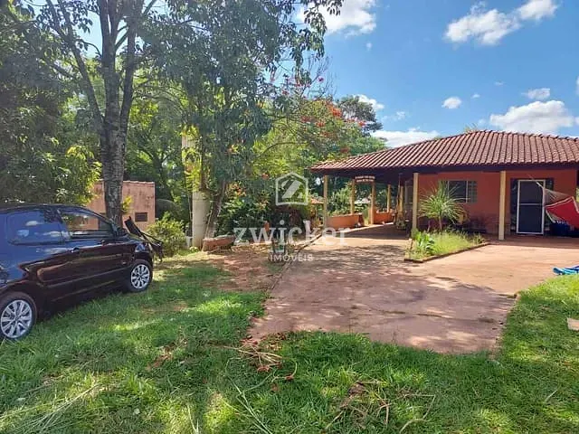 Chácara com 5000m² 2 quartos e 1 banheiro, à venda, no bairro Chácaras Cornélia em Bauru