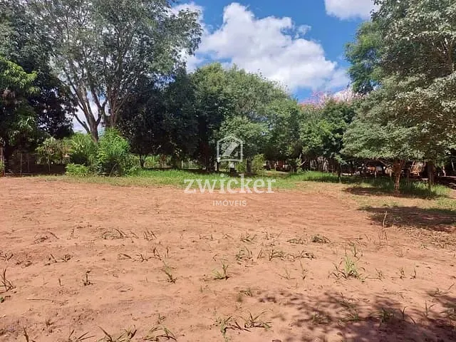 Chácara com 5000m² 2 quartos e 1 banheiro, à venda, no bairro Chácaras Cornélia em Bauru