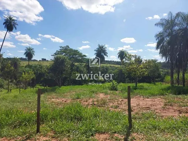 Chácara com 5000m² 2 quartos e 1 banheiro, à venda, no bairro Chácaras Cornélia em Bauru